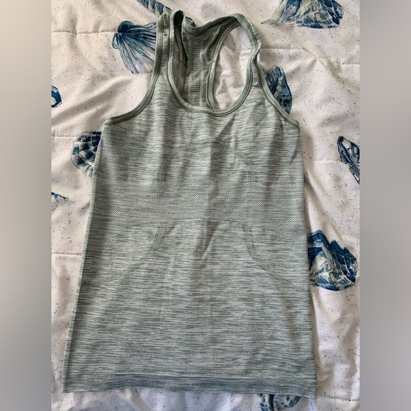 Lululemon Athletica Swiftly Tank Top size 6 EUC - Picture 3 of 8